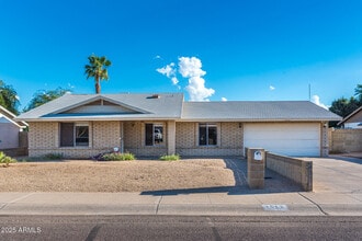 Building Photo - 4541 E Pershing Ave