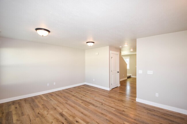 Foto del edificio - 2090 S Creekside Dr
