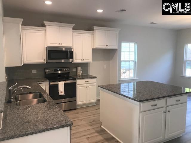 Foto del edificio - 1403 Tamarind Ln