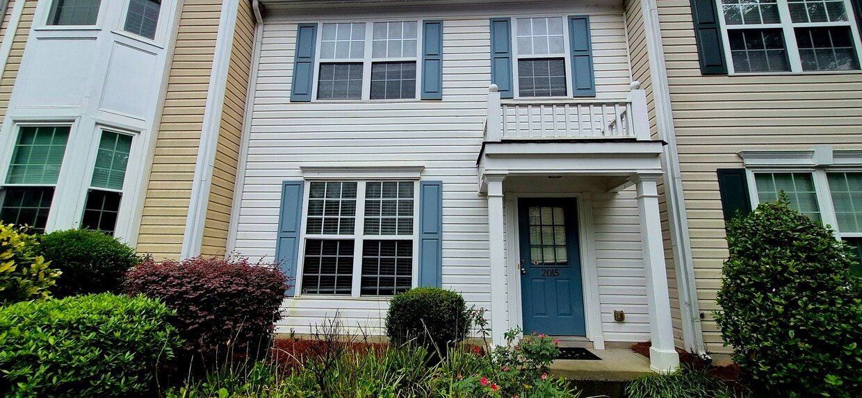 Primary Photo - 2015 Whitestone Pl