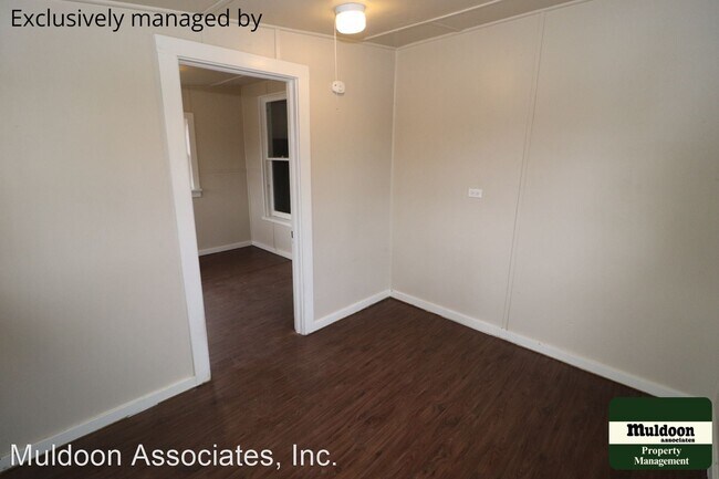 Foto del edificio - 3 br, 1 bath House - 1216 Cedar St