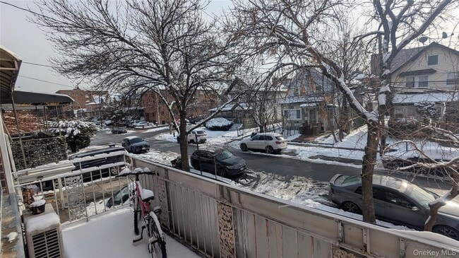 Foto del edificio - 99-47-99-62 62nd Rd