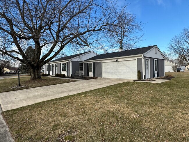 Foto del edificio - 804 Meadow Ln