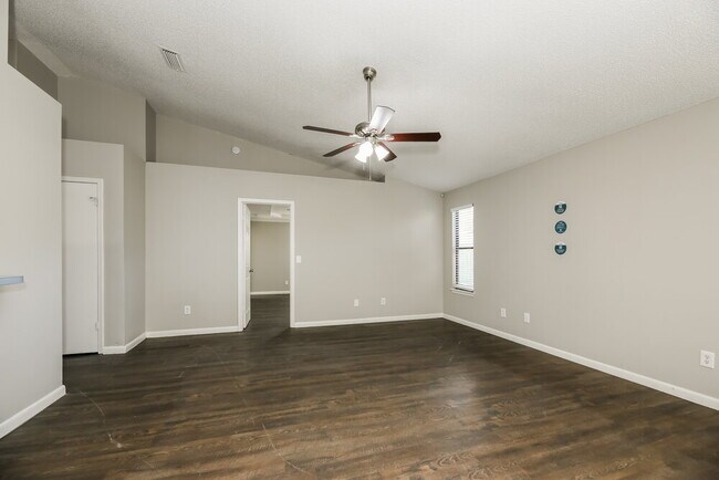 Building Photo - 472 Blue Whale Way