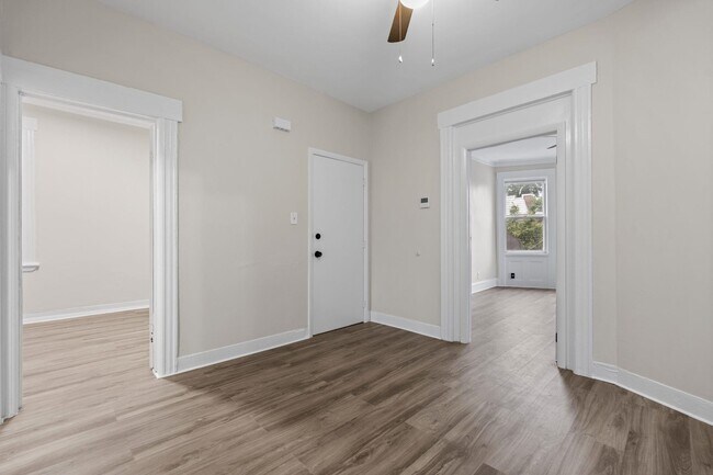 Building Photo - 292 Claremont Ave