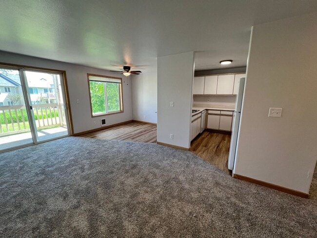 Building Photo - 4244 Wintergreen Cir
