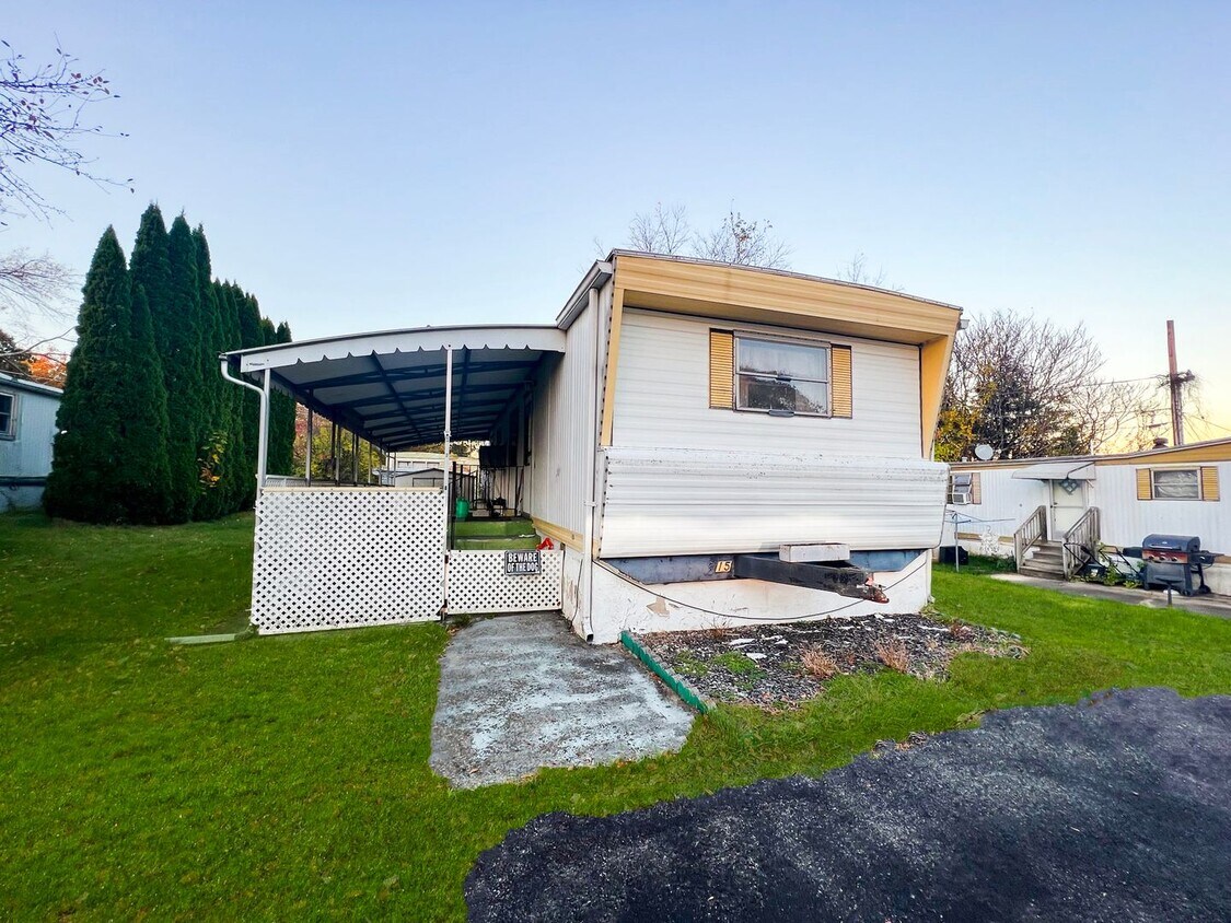 Building Photo - 2 Bedroom 1 Bathroom Home For Rent