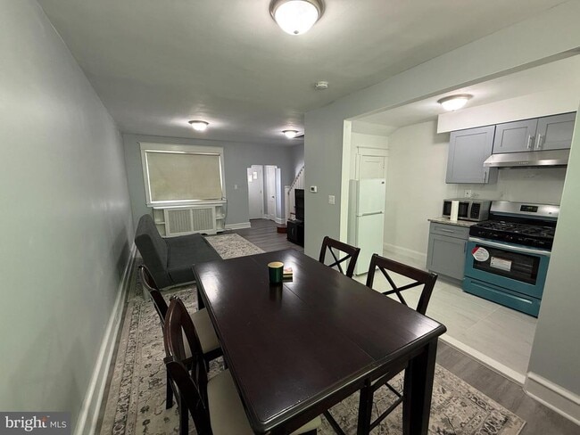 Foto del edificio - 4018 Chippendale Ave