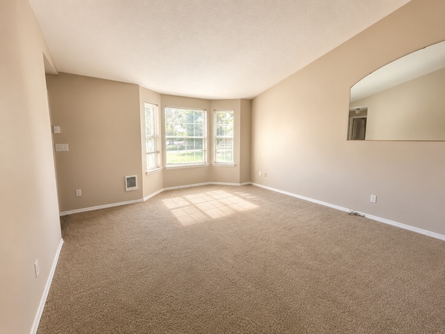 Foto del edificio - 3025 SW Reindeer Ave