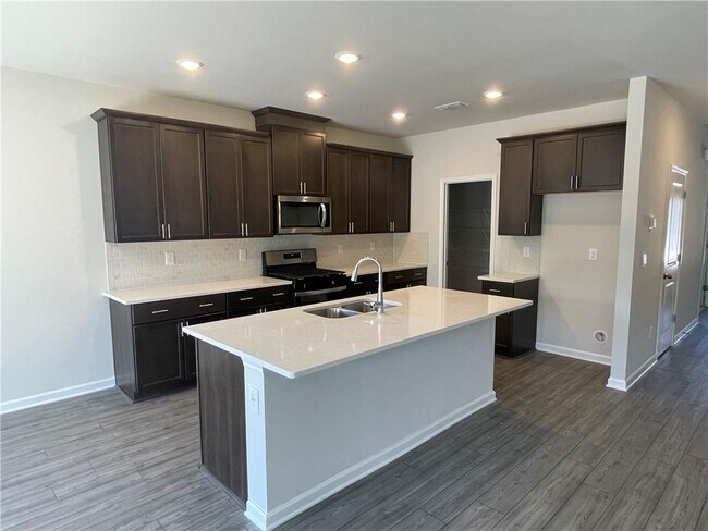 Foto del edificio - 128 Longleaf St
