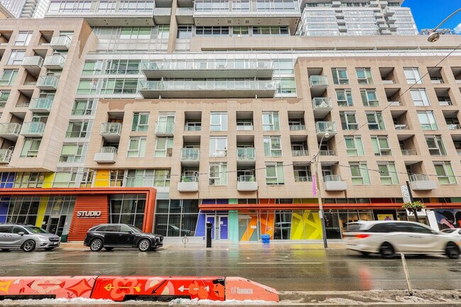 Building Photo - 179 Queen St W