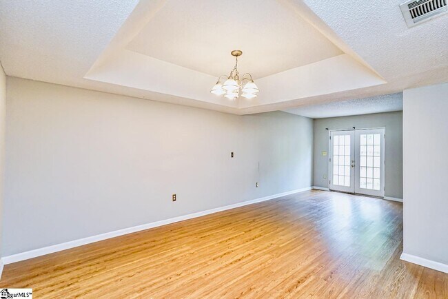 Foto del edificio - 70 Briarview Cir