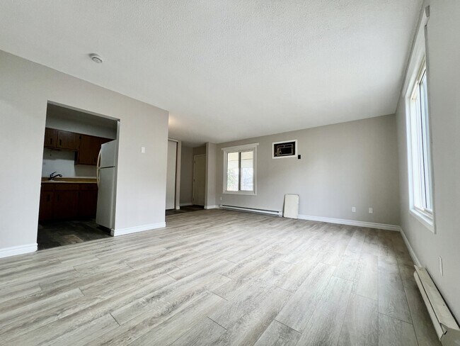 Photo du bâtiment - 6 Sarah Crescent