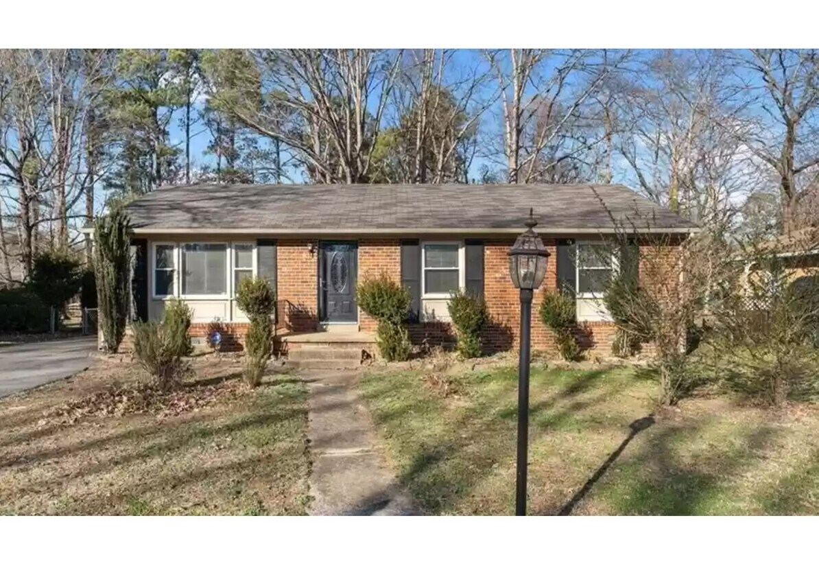 1446 Robindale Rd, North Chesterfield, VA 23235 House Rental in North