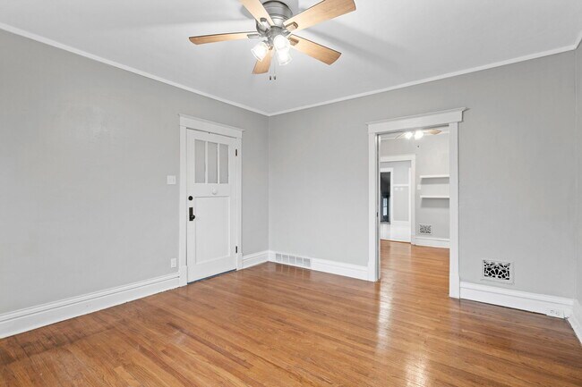 Foto del edificio - 1514-1518-1518 McCausland Ave