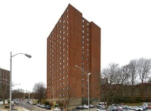 Building Photo - 75 East Ave