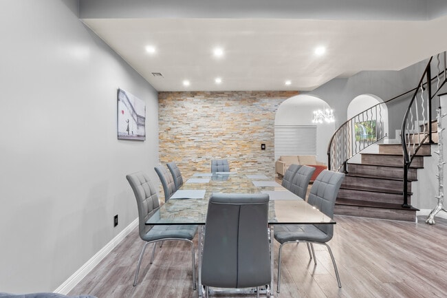 Dining room - 4711 Colfax Ave