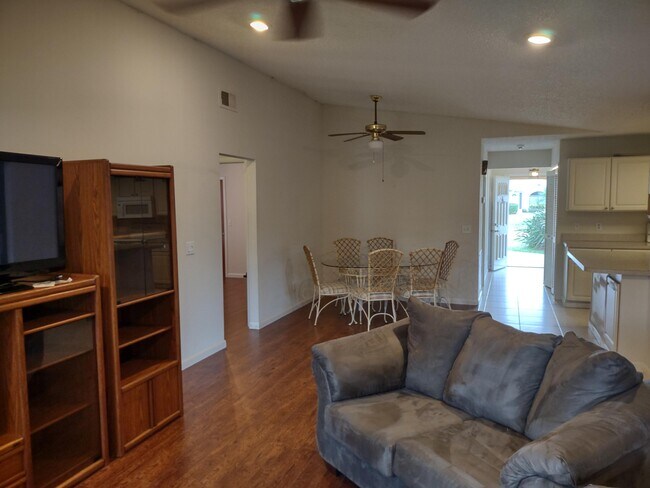 Foto del edificio - 1120 SE Palm Beach Rd
