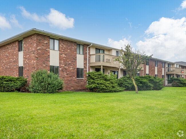Building Photo - Riverwood Court Apartments