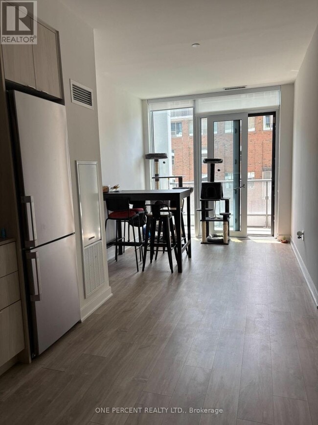Photo du bâtiment - 471-121 LOWER SHERBOURNE St