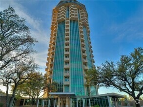 Building Photo - 5900 Mosteller Dr