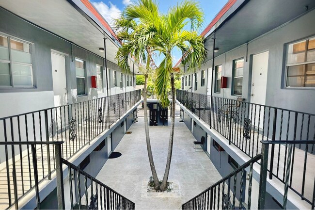 Foto del edificio - Updated 1bd Apartments - Walk to Young Cir...