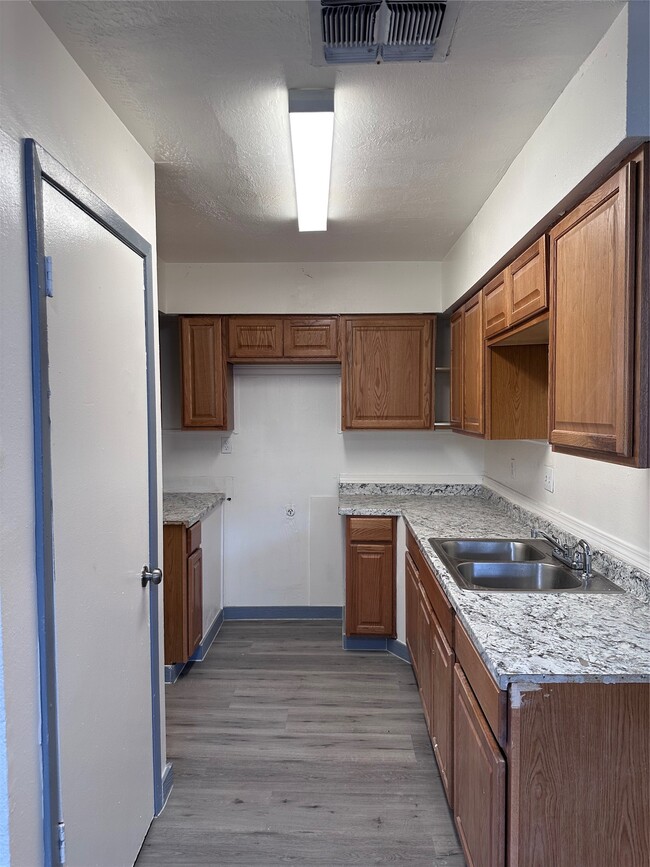 Building Photo - 143 Casa Grande Dr