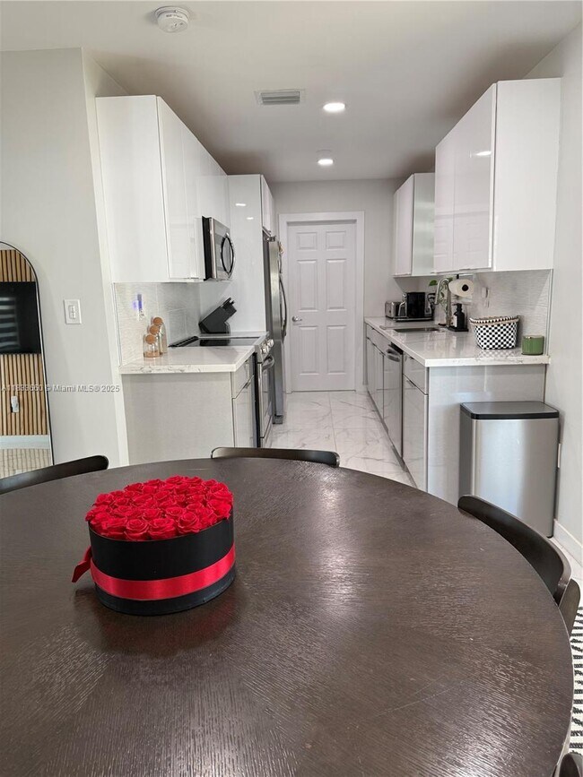 Foto del edificio - 13685 SW 76th St