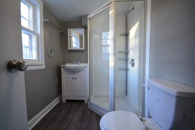 Foto del edificio - Available Now 4 Bedroom, 2 Full Bath Home