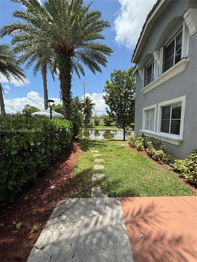 Building Photo - 4744 NW 114th Ave