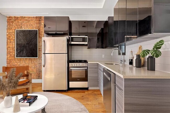 Foto del edificio - 86 Lewis Ave