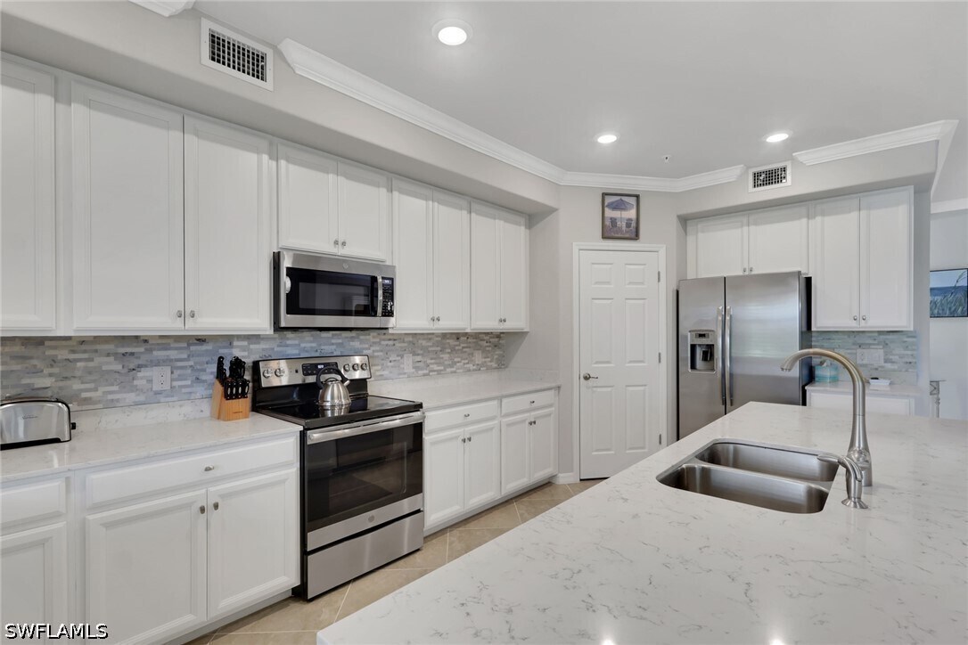 Foto del edificio - 17270 Cherrywood Ct