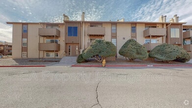 Building Photo - 3863 Montgomery Blvd