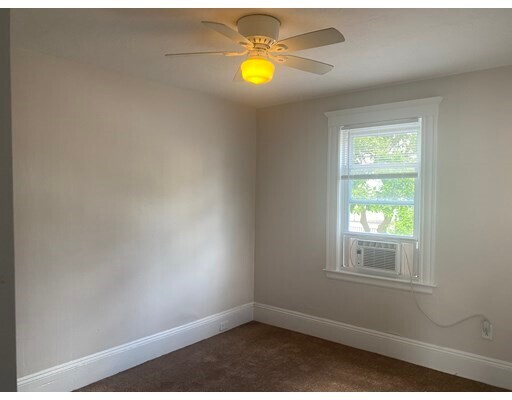 Building Photo - 11-13 Sculpin Way