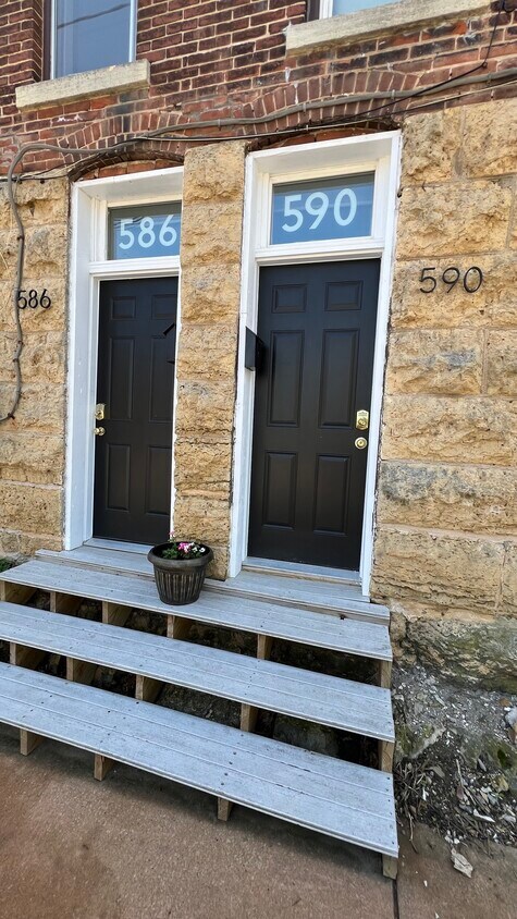 Foto principal - 590 Arlington St