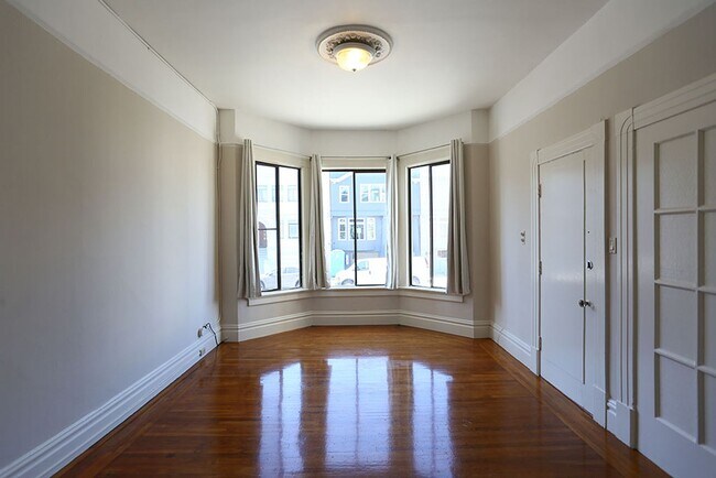 Foto del edificio - 614 10th Ave