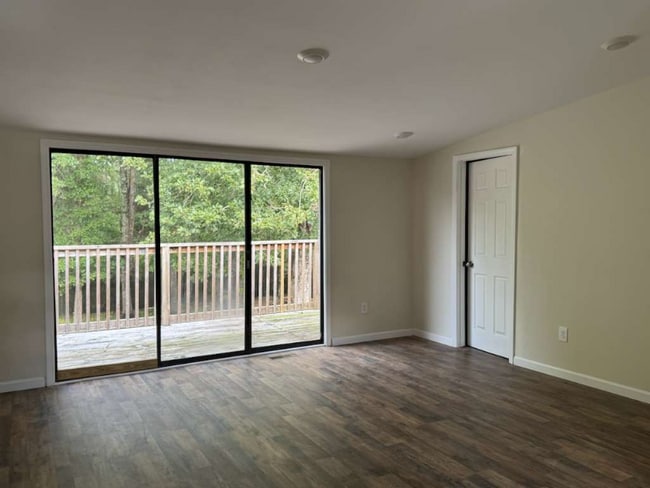 Foto del edificio - 1745 Bridgewater Dr