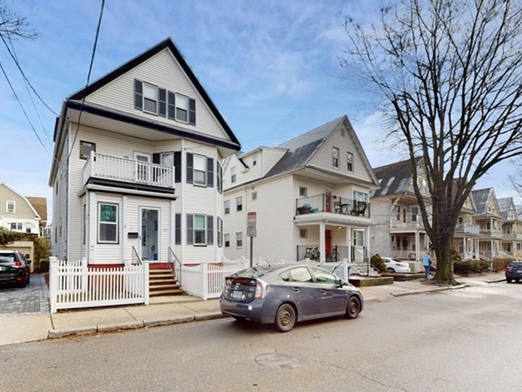 Primary Photo - 41 Spencer Ave