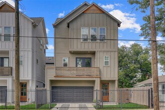 Building Photo - 1505 Evelyn St