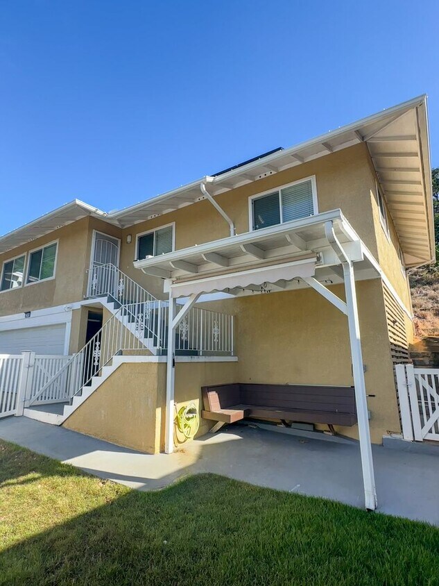 Foto principal - 2168E Maha Pl Honolulu HI. 96819
