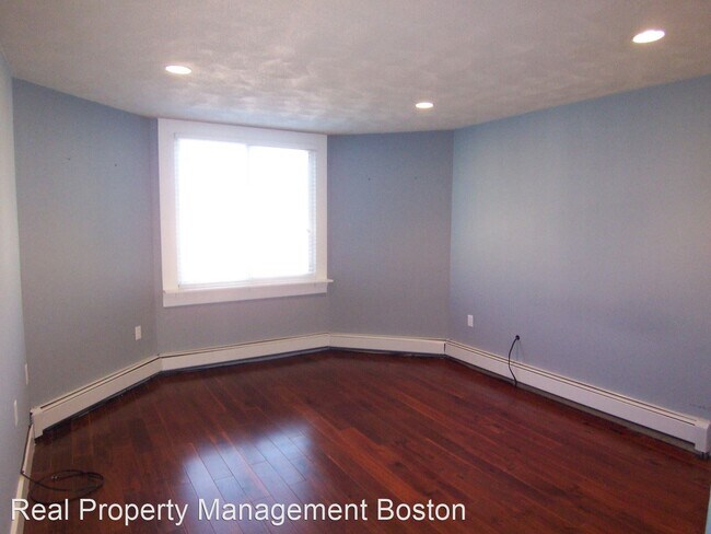 Foto del edificio - 2 br, 1 bath House - 213 Chelsea St - Unit 3
