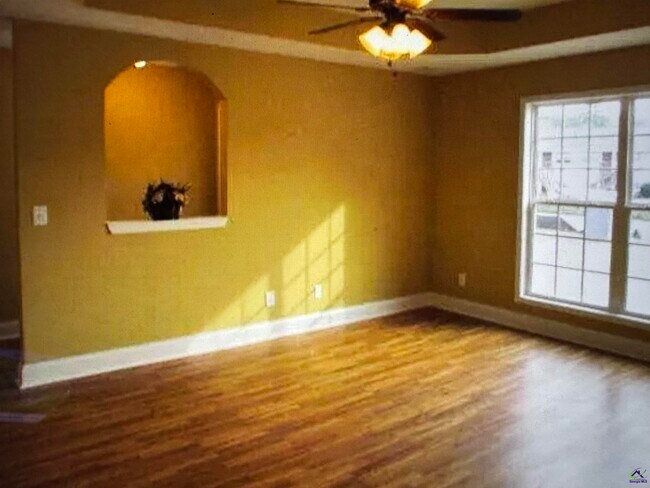 Foto del edificio - 510 Leisure Lake Dr