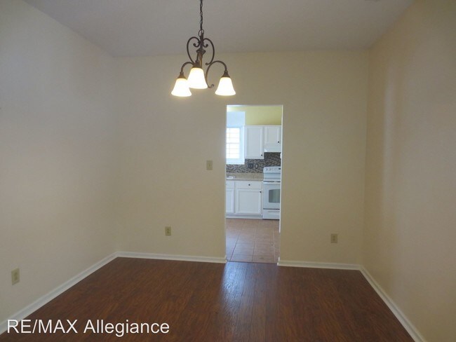 Foto del edificio - 3 br, 2.5 bath House - 1204 RAYNOR DRIVE
