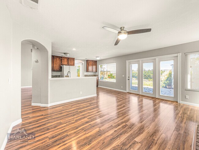 Foto del edificio - 3734 Via Las Villas