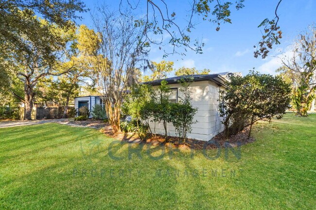 Foto del edificio - 350 Harris Ave