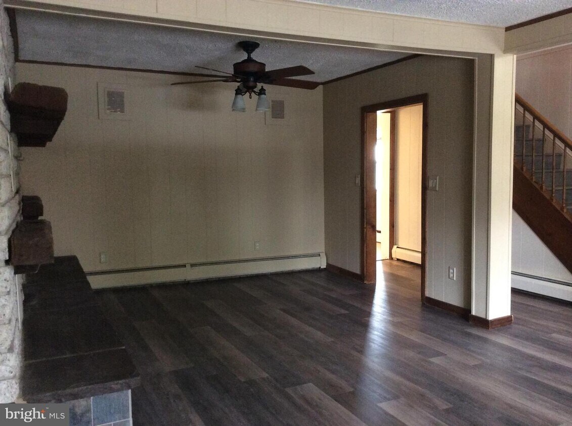 113 W Main St, Hershey, PA 17033 House for Rent in Hershey, PA