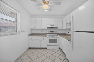 Building Photo - 1820 SW 81st Ave