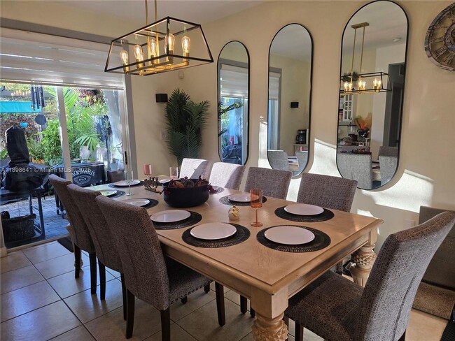 Foto del edificio - 7406 NW 108th Path