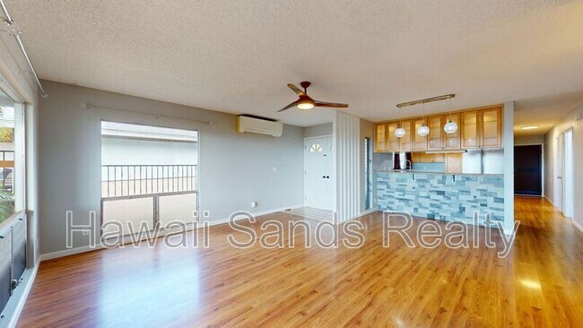 Photo - 94-422 Kuahui St. House