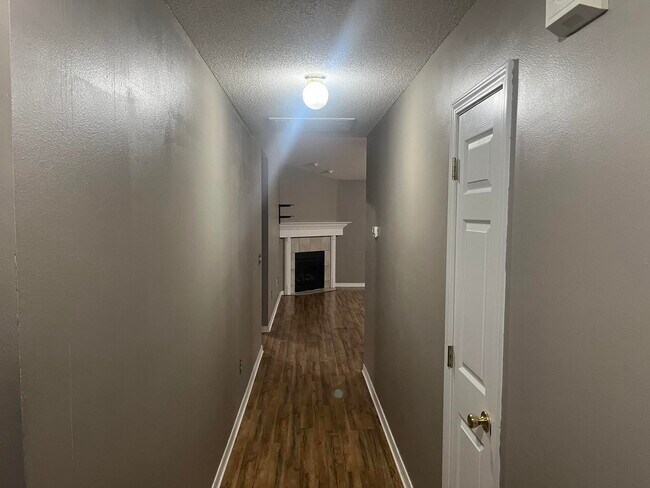Foto del edificio - 108 Kyle Ln